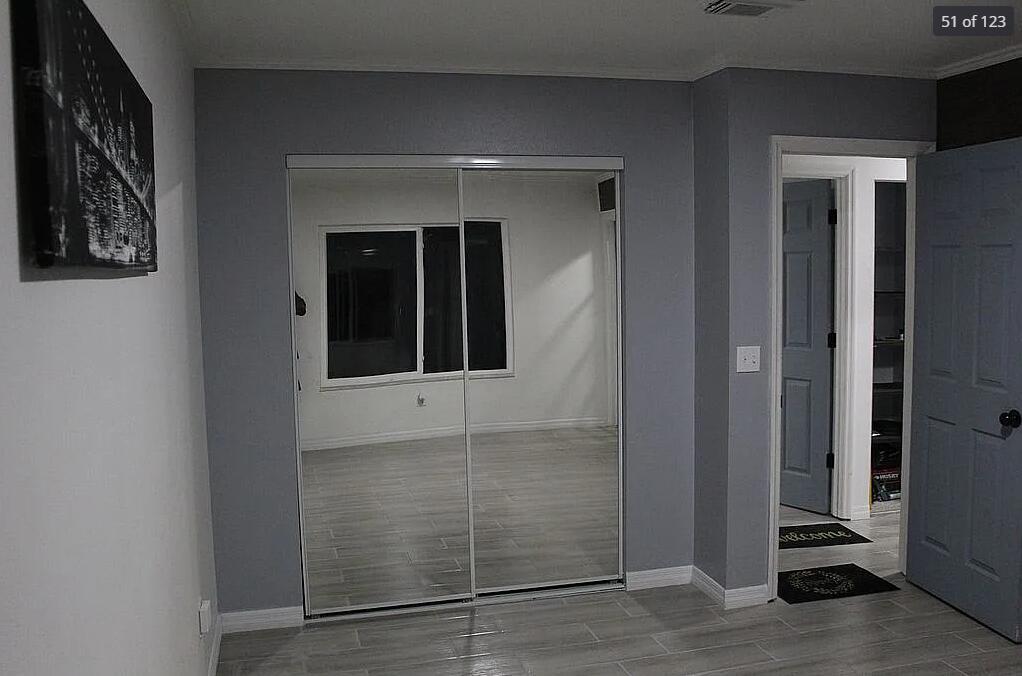 Photo - 4852 Weymouth St