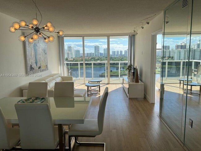 Photo - 3625 N Country Club Dr Unit 1404