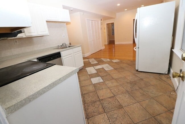 Photo - 14 Estella St Unit 1