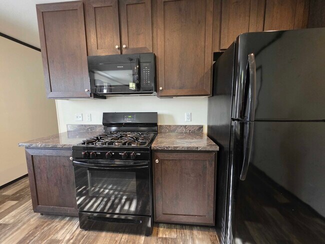 Photo - 3727 Birch St