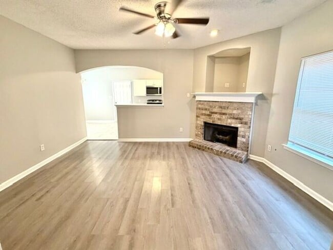 Photo - Now Leasing A 3 Bedroom 2.5 Bath In Cordova