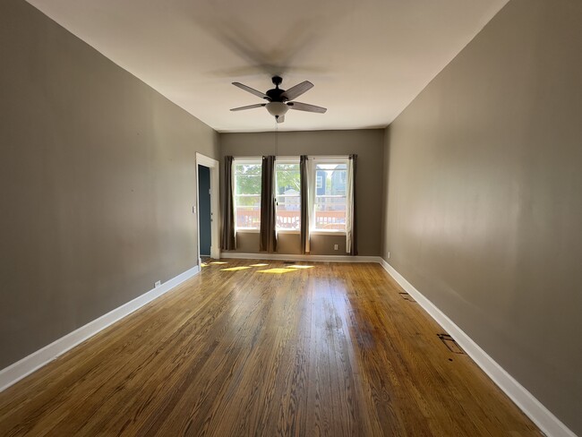 Photo - 1924 N St Louis Ave Unit 1