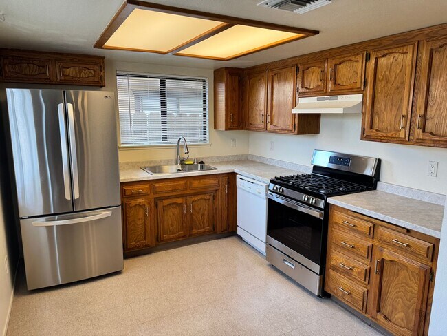 Photo - 134 S Locust St Unit Apt B