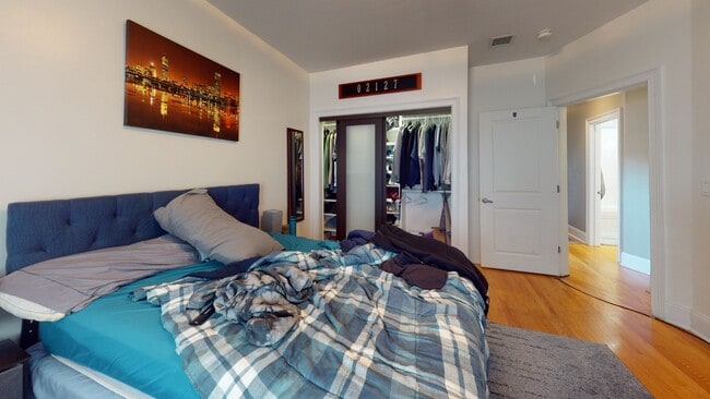 Photo - 735 E 3rd St