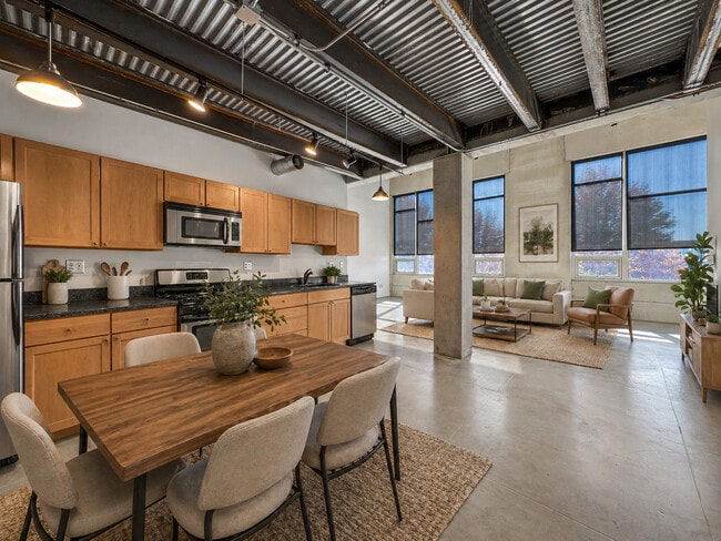 Building Photo - Gateway Lofts