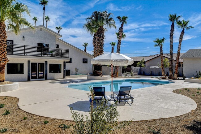 Photo - 2685 S Tenaya Way