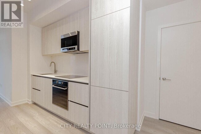 Photo - 120 Broadway Ave Unité 1612