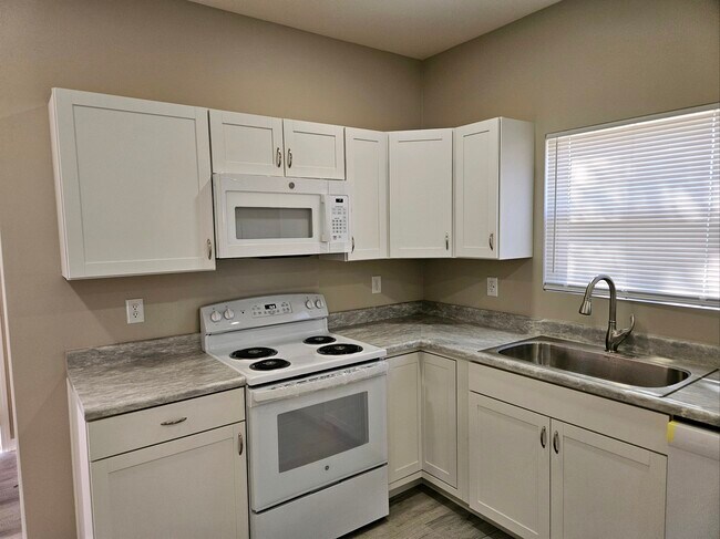 Photo - 1334 Delaware Ave