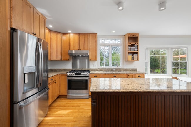 Photo - 1441 Calcutta Ln