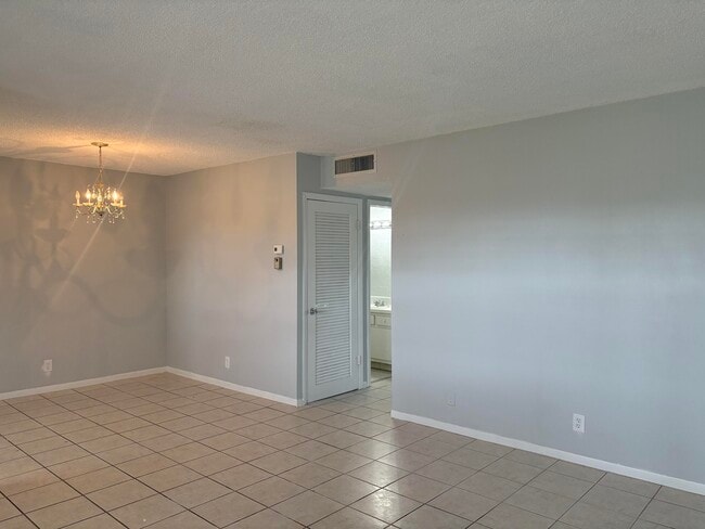 Photo - 5300 Washington St Unit C318