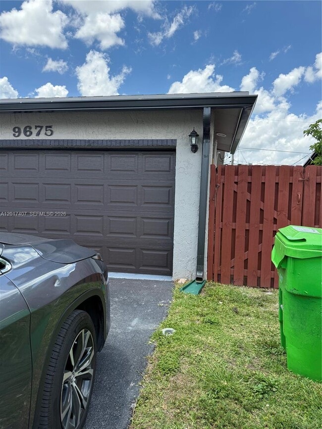 Building Photo - 9675 NW 19th Pl Unit 0