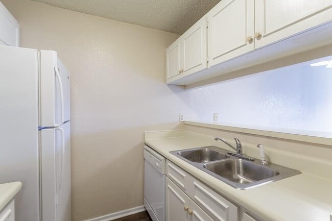 Photo - 1602 Mill St Unit C