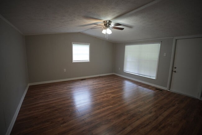 Photo - 1415 Hatcher Ave SE
