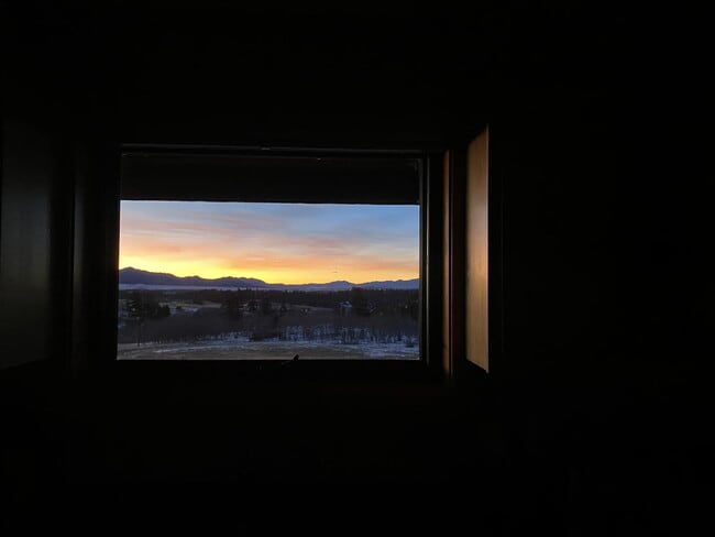 Photo - "Cozy 3-Bedroom Mountain Home with 2 Full ...