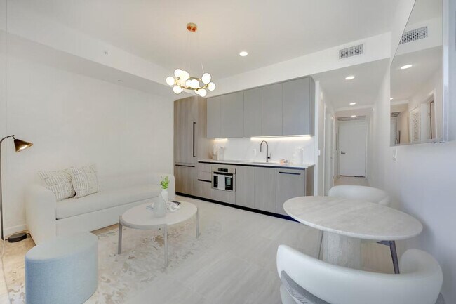 Building Photo - 580 72nd St Unit ID1375353P