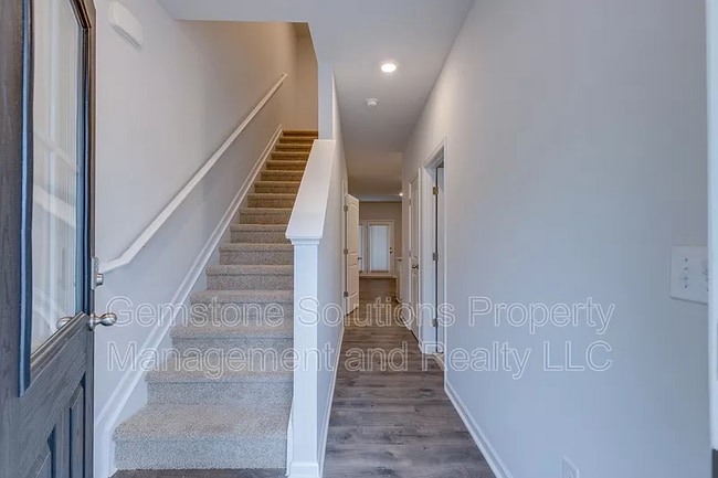 Photo - 608 Clifford Heights