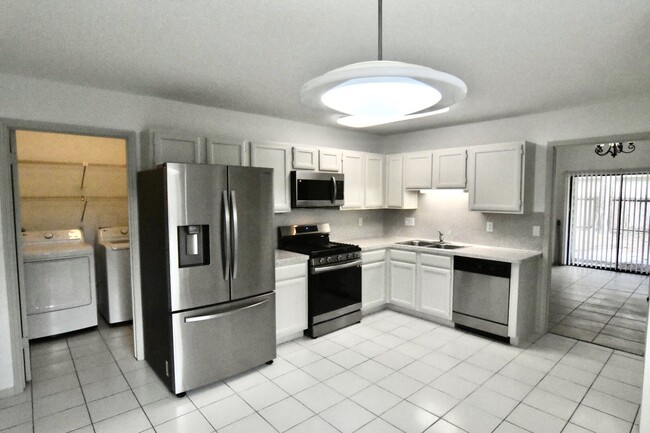 Building Photo - 9814 Paddock Park Dr Rental