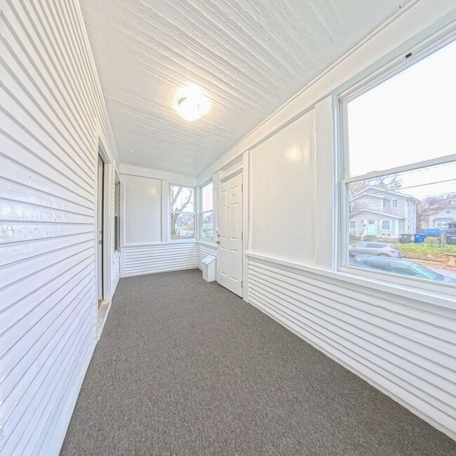 Photo - 2 Bedroom 1 Bathroom Fresh Carpet