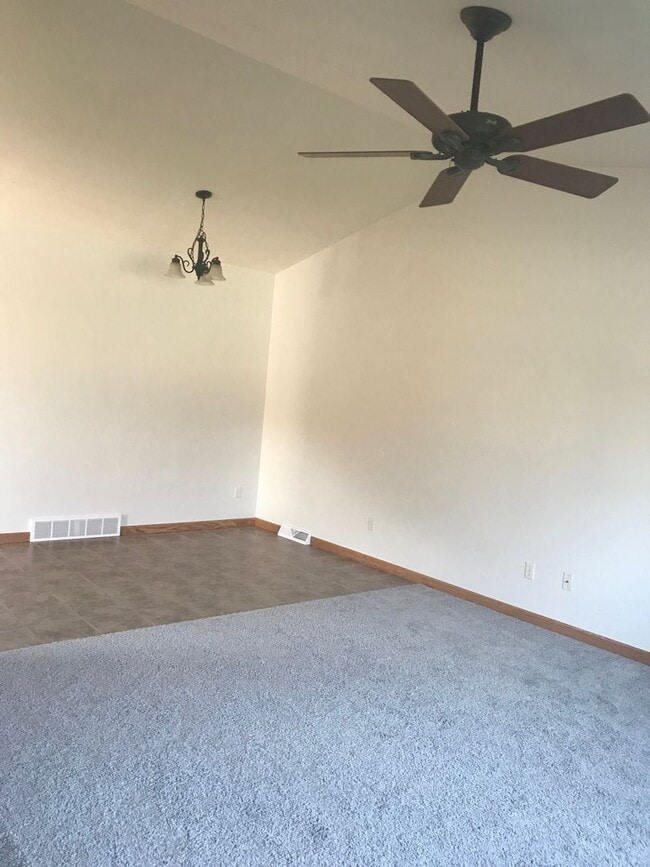 Photo - 2187-2189-2189 Hillington Dr