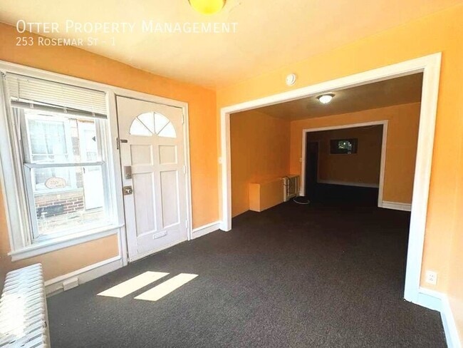 Photo - 253 Rosemar St Unit 1