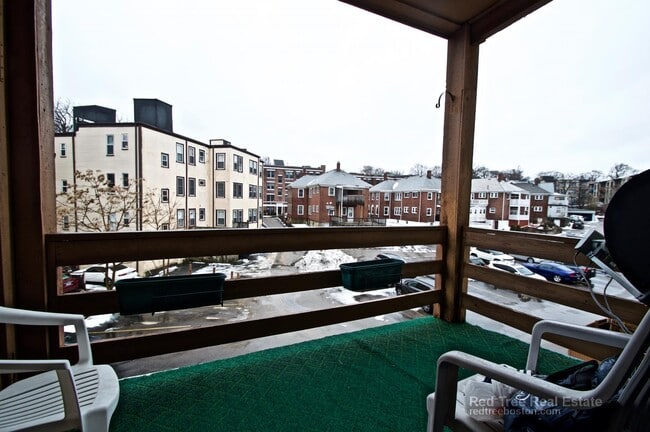 Building Photo - 1714 Commonwealth Avenue Unit 6