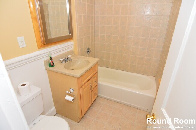 Photo - 100 Etna St Unit 1