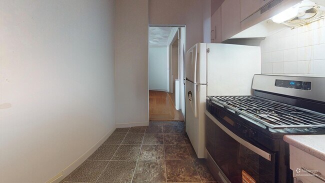 1661 Commonwealth Ave Unit 3