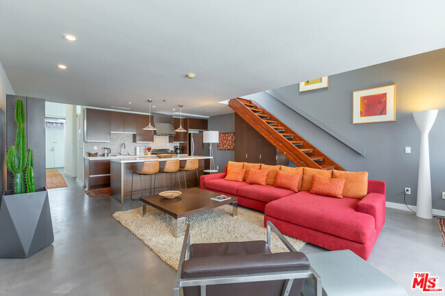 Building Photo - 615 Hampton Dr Unit A304 Rental