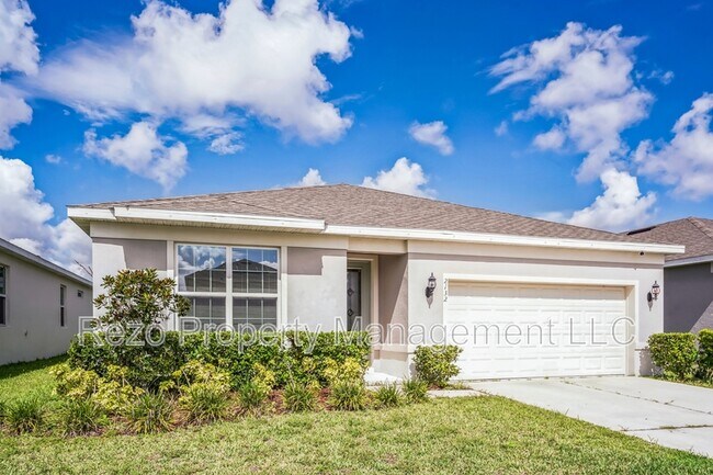 Building Photo - 2132 Live Oak Lake Rd Rental