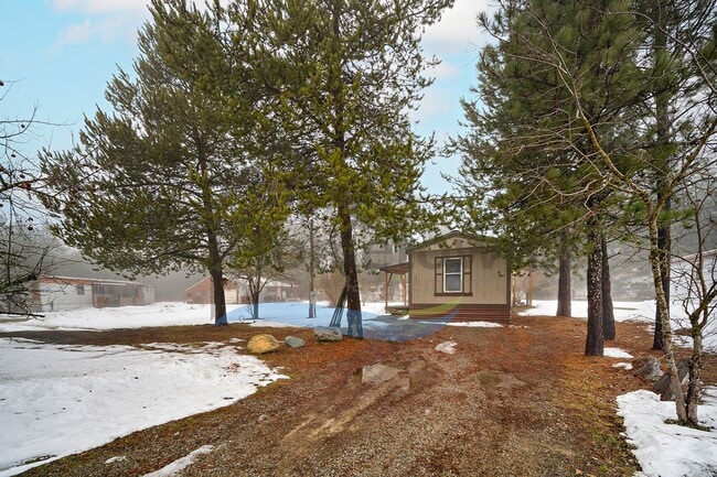 Photo - 2 Bedroom 2 Bathroom Home with Off-Street Parking Available in Athol!