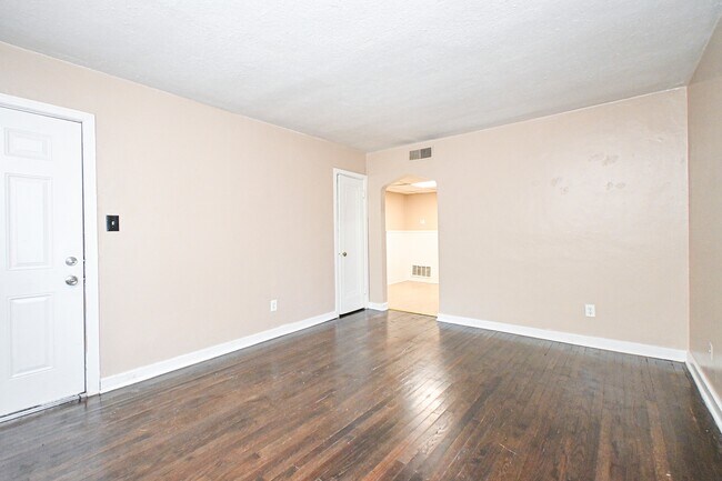 Photo - 3042 Percy Ave Unit 2