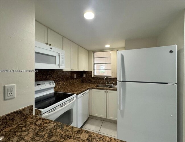 Photo - 8850 Fontainebleau Blvd Unit 206