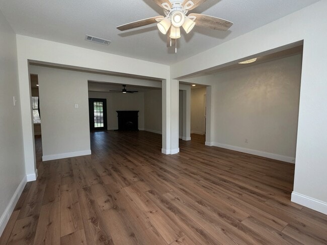 1708 Creekside Ave