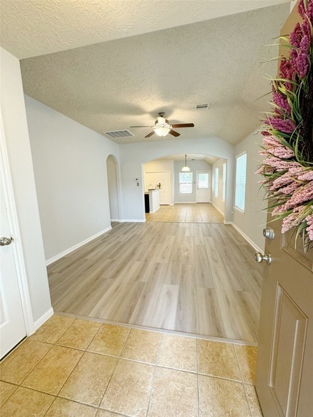 Photo - 2146 Tandy Park Way