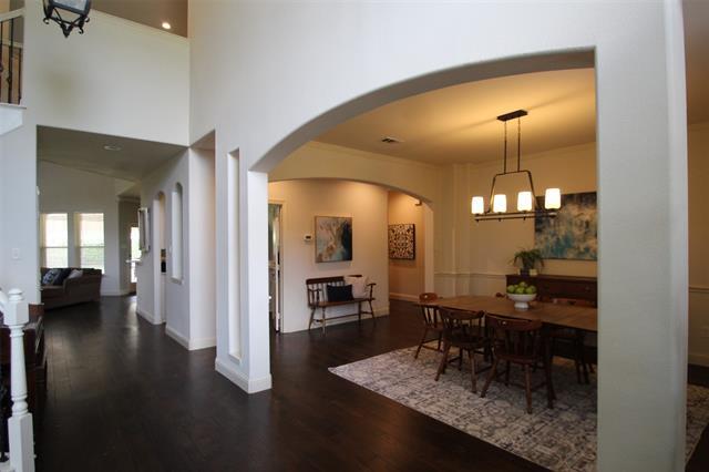 Photo - 1716 Winding Hollow Ln