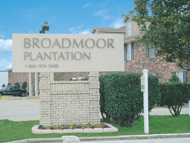 Broadmoor Plantation Apartments - Broadmoor Plantation Apartments