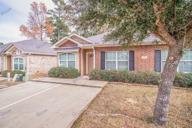 Photo - 1612 Stanley Drive