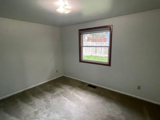 Photo - ***PENDING APPLICATION***Fantastic 3 Bedroom Home with Fenced Yard and Garage!