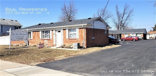 Building Photo - 207 Van Nest St Unit 4 Rental