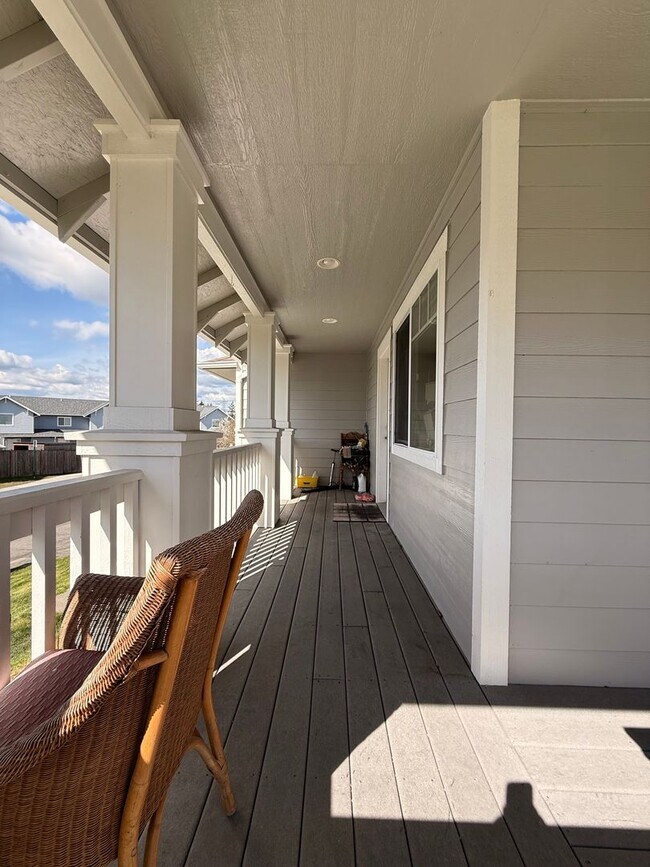 Photo - 4 bdrm/2.5 bath home in Barkley Area