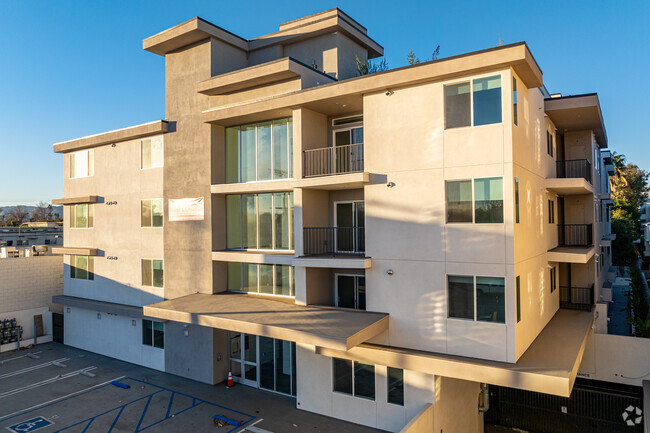 Building Photo - The Bay Apartment Homes