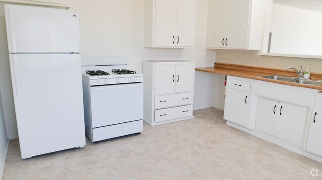 Building Photo - 118 Avenida Del Poniente Unit #A Rental