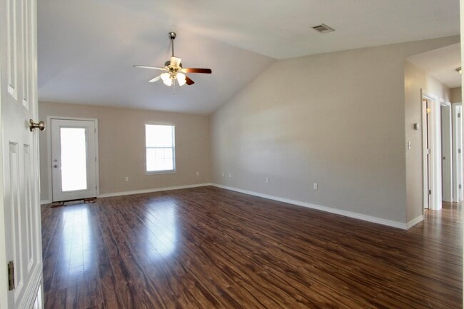 Photo - 3151 Forrest Ave