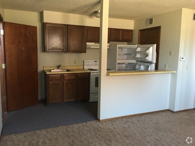 Building Photo - 1403 Hennessey St Unit 41 Rental