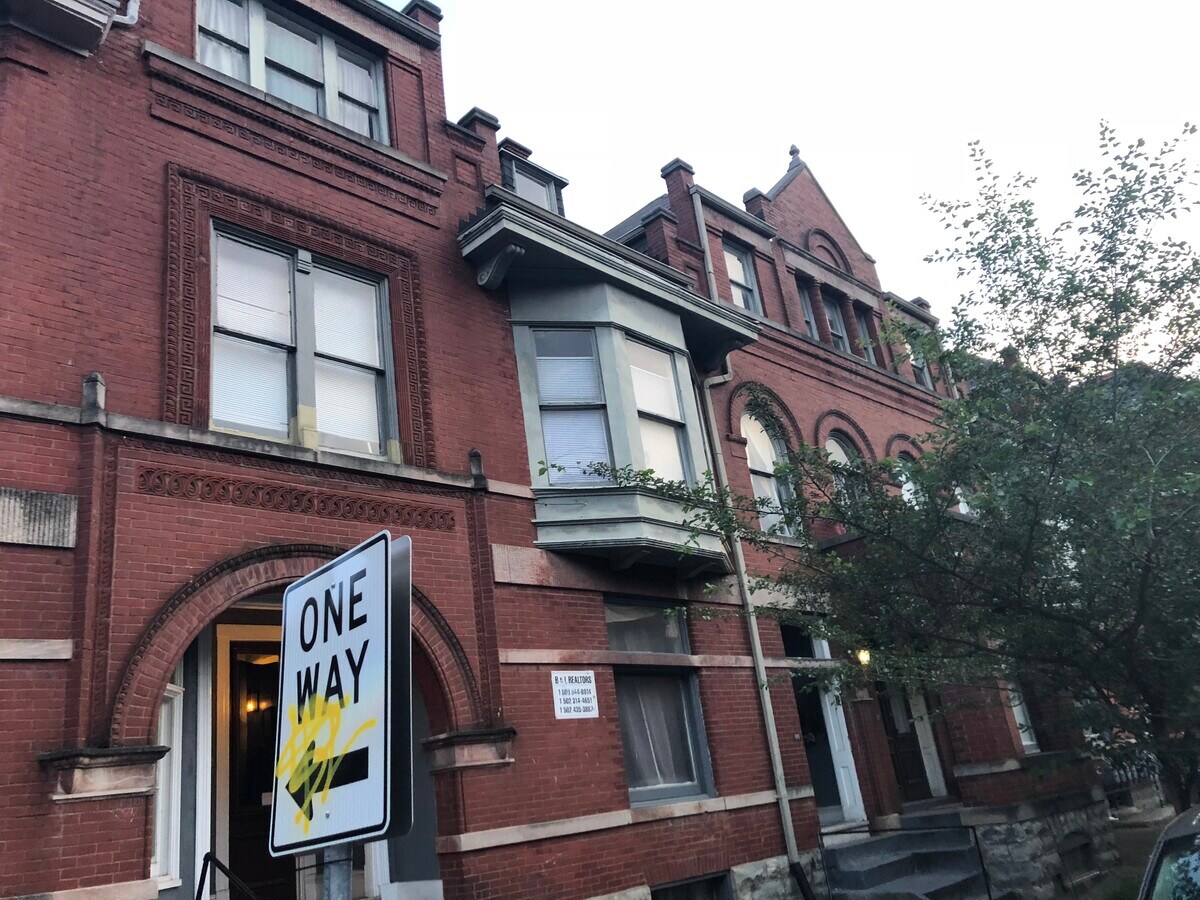 Photo - 216 W Burnett Ave Unidad 226B