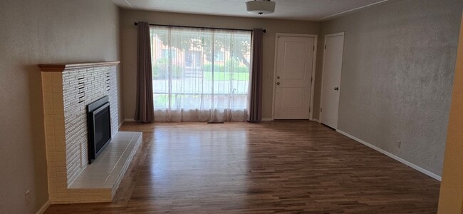 Photo - Well Maintained, Centrally Located 3 Bedro...