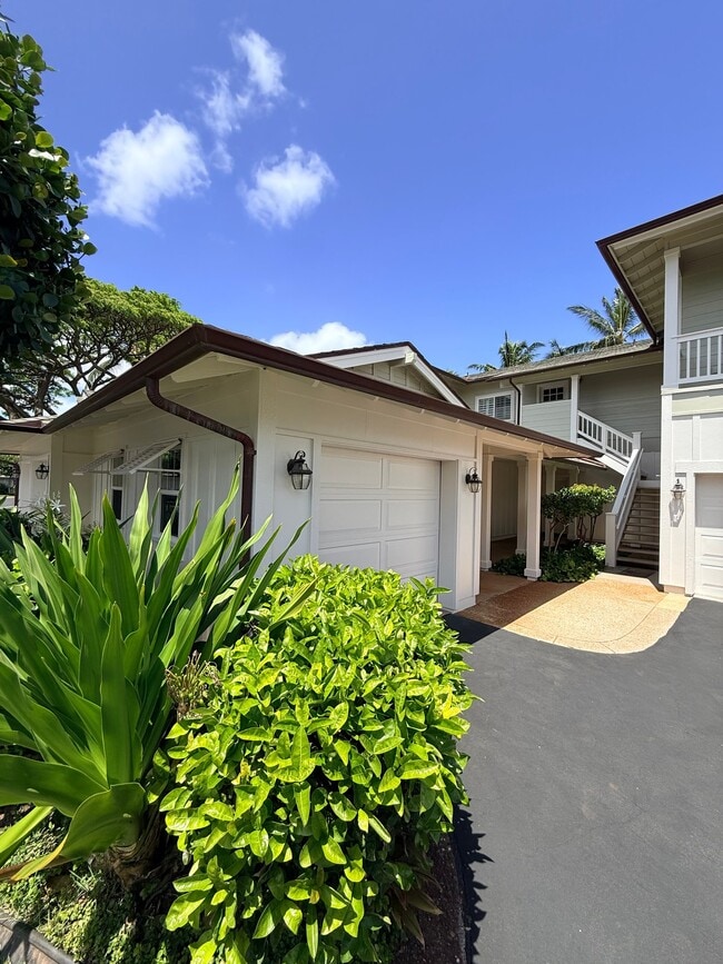 Building Photo - 92-1170-1170 Olani St