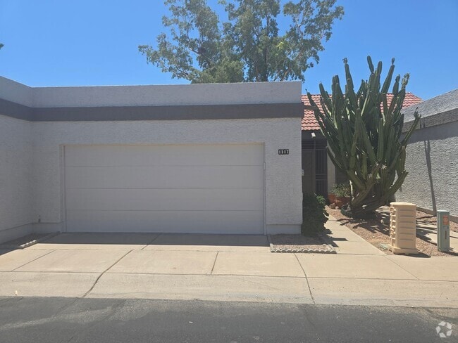 Building Photo - great single level condo 2bd 2 bath condo ...