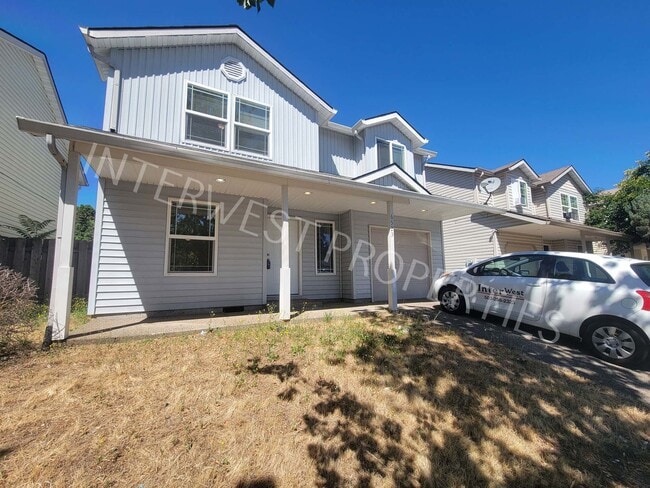 Building Photo - 4 Bedroom Home Near Brentwood Park w/Garag...
