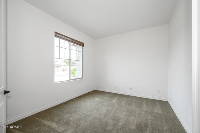 Photo - 941 E Lowell Ave